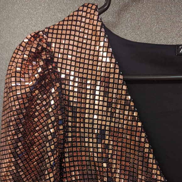 Zara Gold Sequined V-Neck Ruched Mini Bodycon Dress Sz X-Small - Picture 7 of 8